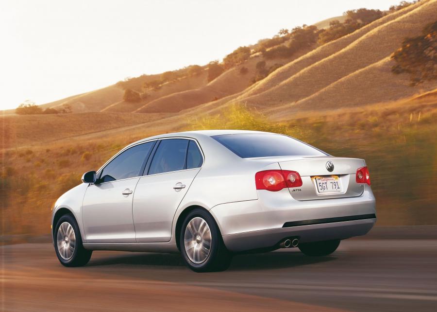  Volkswagen Jetta 2005 года  (фото 113 из 131)